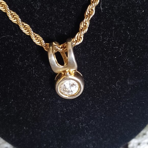 Vintage Gold-Tone Large Rhinestone Pendant Necklace - Picture 3 of 4